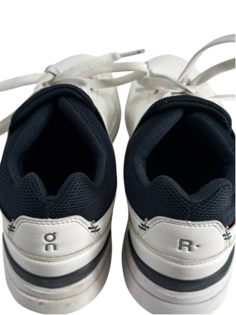 On Cloud On THE ROGER Advantage Tennis Sneaker Midnight Navy light weight sz 11